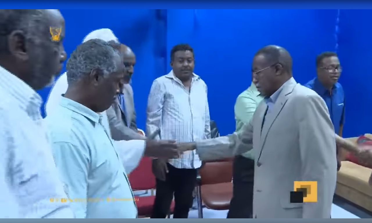 الأمين العام لمجلس السيادة الفريق الركن الغالي يثمن دور الإعلام ...